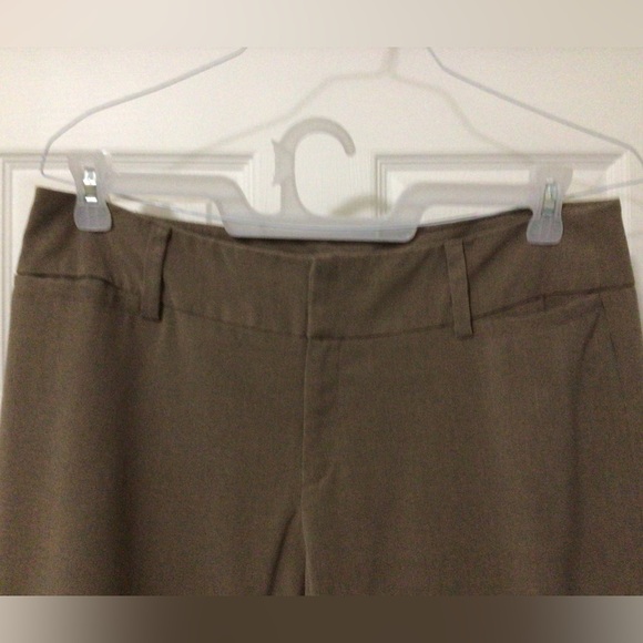 Apt. 9 Tan Chinos Classic Straight-Leg 12L so so good on the fit EUC - Picture 2 of 7